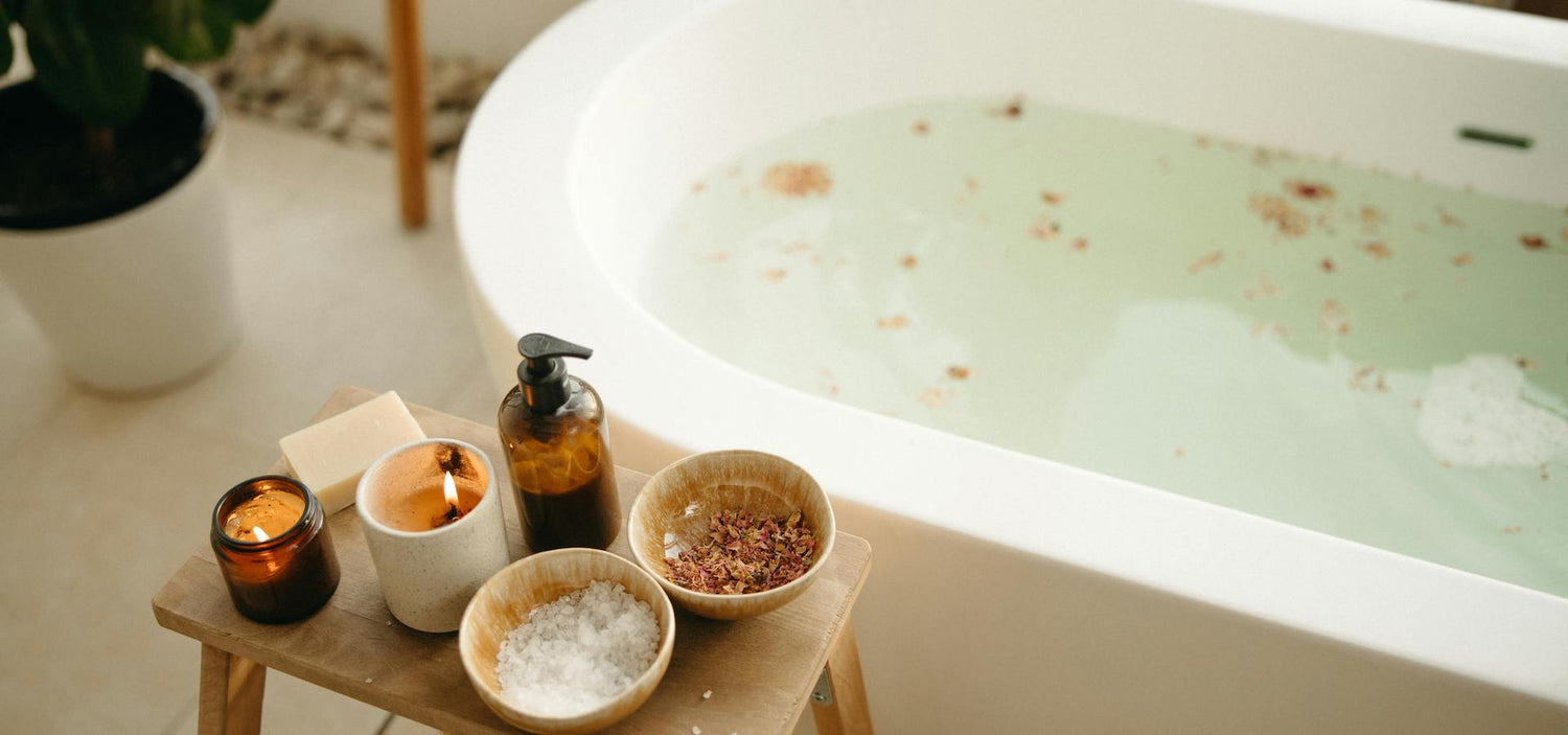 5 Reasons Your Mind, Body, & Skin Need a Digital Detox